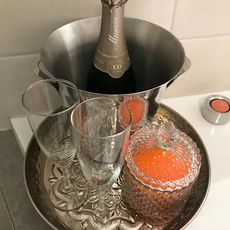 Aphrodite, Wohlfuehlen Und Wellness Mit Privatsphaere, Sowie Homeoffice Arbeitsplatz Mit Schnellem 250 Mbit Wlan شقة *