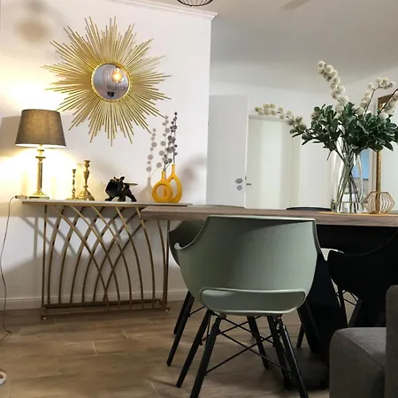 Aphrodite, Wohlfuehlen Und Wellness Mit Privatsphaere, Sowie Homeoffice Arbeitsplatz Mit Schnellem 250 Mbit Wlan Aidlingen