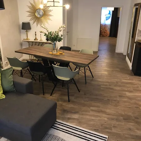 Aphrodite, Wohlfuehlen Und Wellness Mit Privatsphaere, Sowie Homeoffice Arbeitsplatz Mit Schnellem 250 Mbit Wlan Apartment Aidlingen