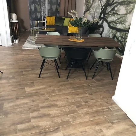 Aphrodite, Wohlfuehlen Und Wellness Mit Privatsphaere, Sowie Homeoffice Arbeitsplatz Mit Schnellem 250 Mbit Wlan * Aidlingen